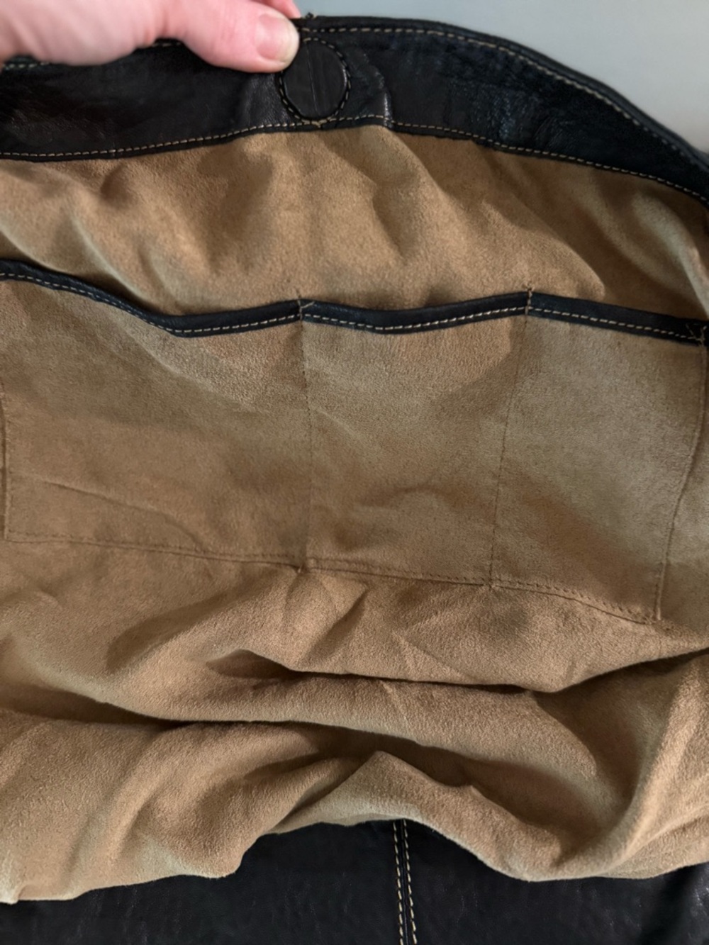 Vintage Liz Claiborne Genuine Leather Bucket Bag • Drawstring Tassel • Slouchy - Picture 9 of 16